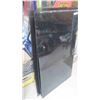 Image 2 : 14 Sheets of Plexi Glass 28 1/2'' x 47 1/2'' 