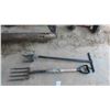 Image 2 : 6 Hand Yard Tools : Potato Fork , Digger, Rakes, Weed Picker, Extra
