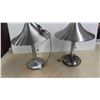 Image 1 : 2 Matching Modern Lamps 