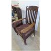 Image 2 : 2 Oak Occasional Chairs 