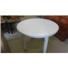 Image 1 : Patio Table 29'' x 42'' 