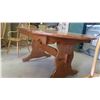 Image 4 : Oak Table 30'' x 42'' x 59'' , One Leaf 12'' , 4 Chairs 
