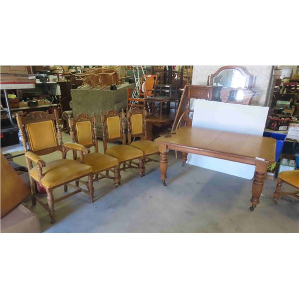 1/4 Cut Oak Table 29'' x 48'' x 60'' , (2) 18'' Leaves , 8 Chairs -