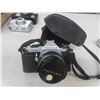 Image 3 : Digital G1000A AM/FM Stereo with Clock Receiver, Cameras: Pentax, Canon