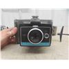 Image 2 : Vintage Cameras: Polaroid, Gown 8-T3, Brownie Target, Plus