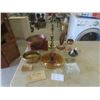 Image 1 : 2 Table Lamps No Shades, Planter, Serving Plate, Book Ends & More 
