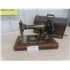 Image 1 : Singer Hand Crank Sewing Machine 