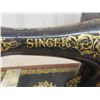Image 2 : Singer Hand Crank Sewing Machine 