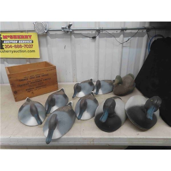 Ammunition Wood Crate 9 1/4'' x 14 1/4'' x 9'' , 9 Duck Decoys