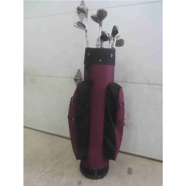 10 Right Handed Golf Clubs and Bag