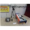 Image 1 : Samsonite Camcorder Accessory Kit, 53'' Tripod, Photo/Video Bag