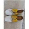 Image 3 : Vintage 10 Pin Bowling Ball, Bag & Shoes (Size 6 ?)