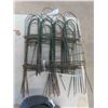 Image 3 : 6 Bundles Total of Garden Wire Folding Fences , Roll of Plastic Garden Landscaping 