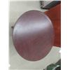 Image 2 : Round Pedestal Side Table 25'' x 26'' 