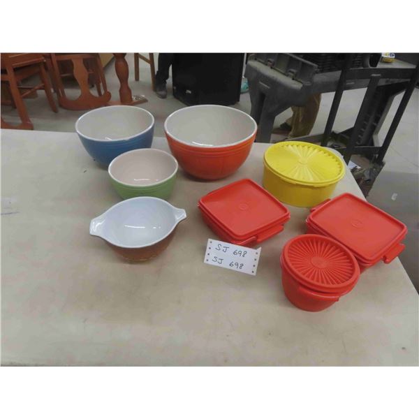 3 Nesting Bowls , Pyrex Dish , Vintage Tupperware