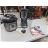 Image 1 : Instant Pot , Ninja Blender 