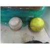 Image 5 : 2 Left Handed Baseball Gloves, Balls , 2 Score Books , 2 Equipment Bags
