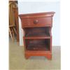 Image 3 : Night Stand 13 1/4'' x 15 1/2'' x 22 3/4'' H With Drawer