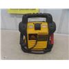 Image 2 : Dewalt Battery Charger/ Booster with Air 