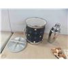 Image 2 : Bar: Ice Bucket, Cork Screw, & Tools, Receipes, Shaker, Sloppers &