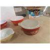 Image 2 : 7 Casserole and Mixing Bowls (6 are Pyrex)