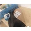 Image 5 : Woods Twin Sized BYO Bed, Coleman Air Mattress, Air Mattress