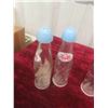 Image 2 : 3 Vintage Pairs of Glass Pepsi Cola Salt and Peppers + 1 Extra 