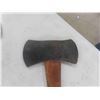Image 2 : Double Headed Axe, 2 Hatchets, Axe