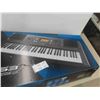 Image 2 : Yamaha PSR-E363 Keyboard with Box