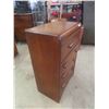 Image 2 : 4 Drawer Waterfall Style Dresser 46'' x 30'' x 18'' 