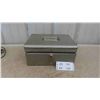 Image 1 : Metal Cash Box with Keys 11 1/2'' x 9'' x 5 1/2'' 
