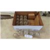 Image 1 : 18 Clear Insulators