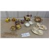 Image 1 : 2 Tea Pots , Cream and Sugars