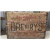 Image 12 : Vintage Pop Bottles, Drewrys Crate 12'' x 12'' x 4 1/2'' 