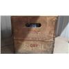 Image 13 : Vintage Pop Bottles, Drewrys Crate 12'' x 12'' x 4 1/2'' 