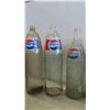 Image 3 : Vintage Pop Bottles, Drewrys Crate 12'' x 12'' x 4 1/2'' 