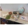 Image 1 : Globe, Drop Side Toaster, Green Glass Platter, Ornaments, Picture
