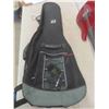 Image 7 : Artist Electric Guitar with Gig Bag and Accessories