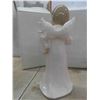 Image 3 : 10 Porcelain Figurines 7 1/2'' + 4 1/2'' Tall 