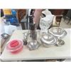 Image 1 : Oster Blender, Juicer, Salad Spinner, Stainless Steel Bowls & More 
