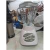 Image 2 : Oster Blender, Juicer, Salad Spinner, Stainless Steel Bowls & More 
