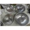 Image 9 : Oster Blender, Juicer, Salad Spinner, Stainless Steel Bowls & More 