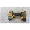 Image 2 : Dewalt 20V Drill , 1/4'' Impact , 2 Batteries, Charger& Case 