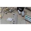 Image 4 : Power Bars, Fluorescent Light Fixture with Plug 24'', Plant & Aquarium