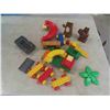 Image 4 : Mega Blocks Collection with Rubbermaid Bin