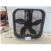 Image 1 : Electric Fan 21'' x 21'' -Works