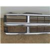 Image 8 : 1994 Silverado Front Grill and Bumper