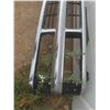 Image 9 : 1994 Silverado Front Grill and Bumper