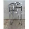 Image 3 : 2 Walkers - 1 with Wheels, Seat and Shelf