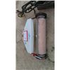Image 2 : Evenspray Danville Express 4 Gallon Wick-Style Dandilion Sprayer 